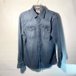 Mens denim wrangler shirt size medium